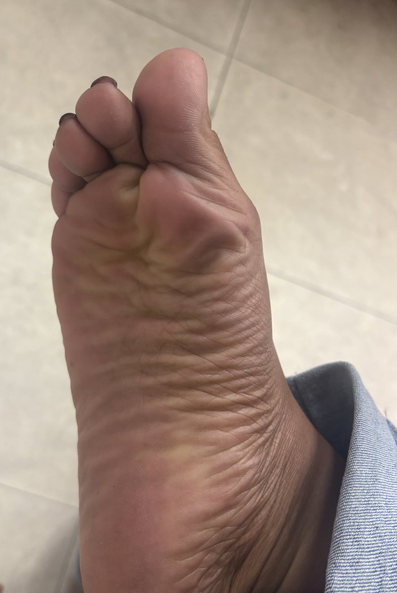 PiggysTen's tweet photo. Footies anyone ? 👣🦶🏾😍
#footfetısh #wrinklesoles https://t.co/qRchpnCgdI