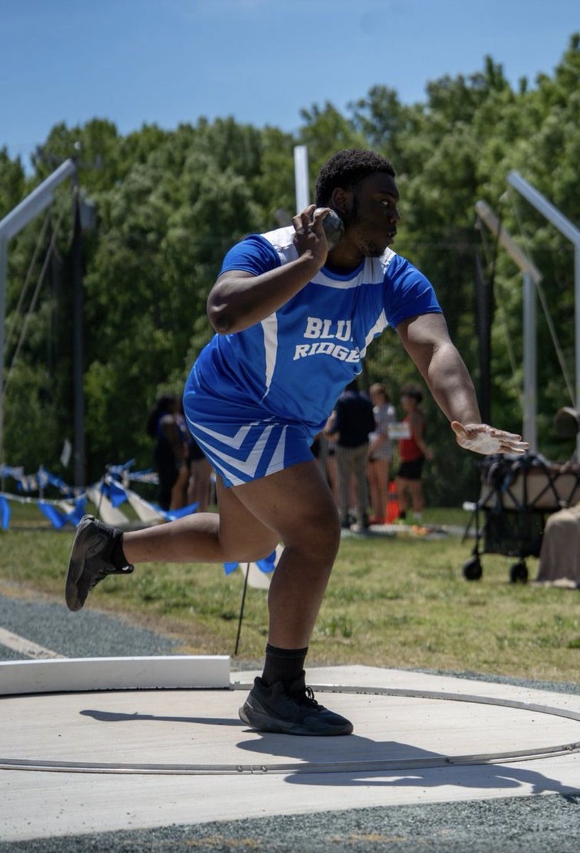 Somtoudemba1's tweet photo. Spring Outdoor Track 2026 Visaa State Champs
8th place in shot as a freshman 
@BaronsFB 
@Jahlil_Puryear Throwing coach
@blueridgeschool https://t.co/zUelXXvTCi