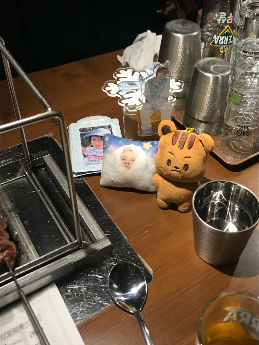 meessoz's tweet photo. 개구리냄새에질식사할뻔함? https://t.co/cDysQVrLZS