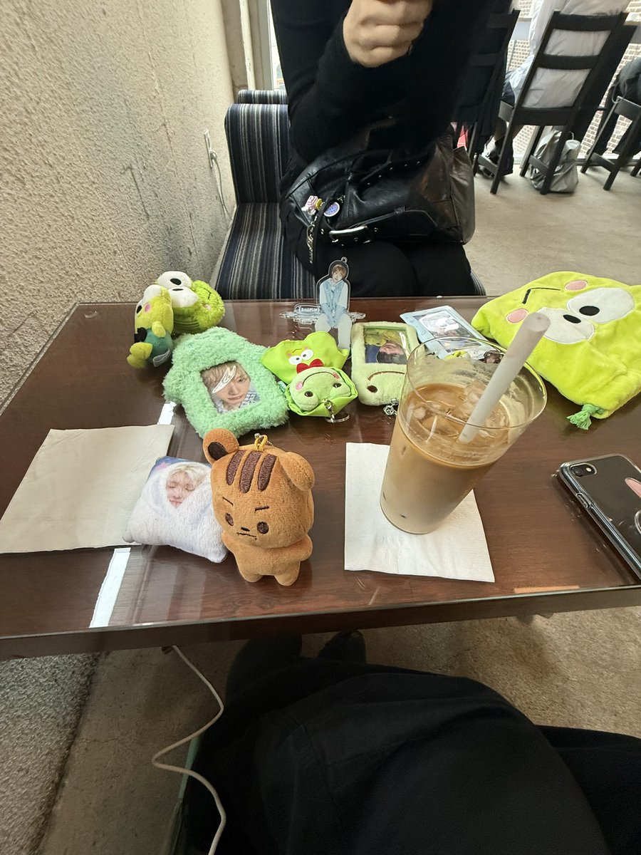meessoz's tweet photo. 개구리냄새에질식사할뻔함? https://t.co/cDysQVrLZS