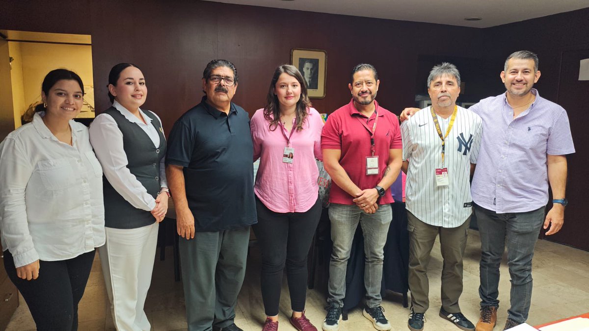 jesconejero's tweet photo. 🔎 La Coordinación de Asesoras y Asesores visitó el HRAE Culiacán para fortalecer el programa de #TratoDignoResolutivo 🫱🏻‍🫲🏼 en Urgencias y Farmacia.
#CoordinacióndeAsesorasyAsesores 🏛️
#QuéBonitoEsTransformar ✨🌱
@ISSSTE_mx  @martibatres https://t.co/jtVsAuKKTr