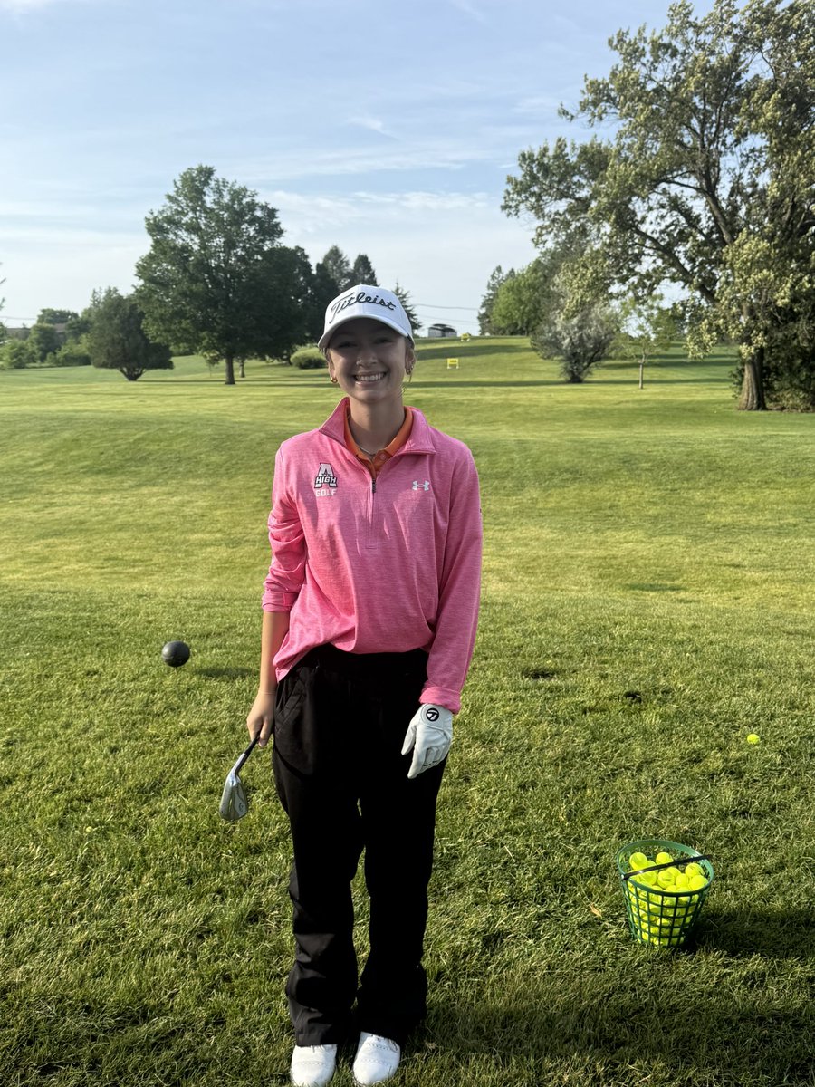 AmesHighGolf's tweet photo. Jessie is ready to attack day 1 of the state tournament!!!! Send those positive vibes her way!!!! 🌪️ 🌪️ 🌪️ @AmesAthletics https://t.co/Dr1EkSNxgI