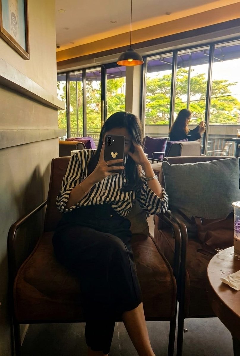 maideneev's tweet photo. Lagi mode kalem, padahal isi kepala lagi kicau mania https://t.co/IWyFKgyGBr