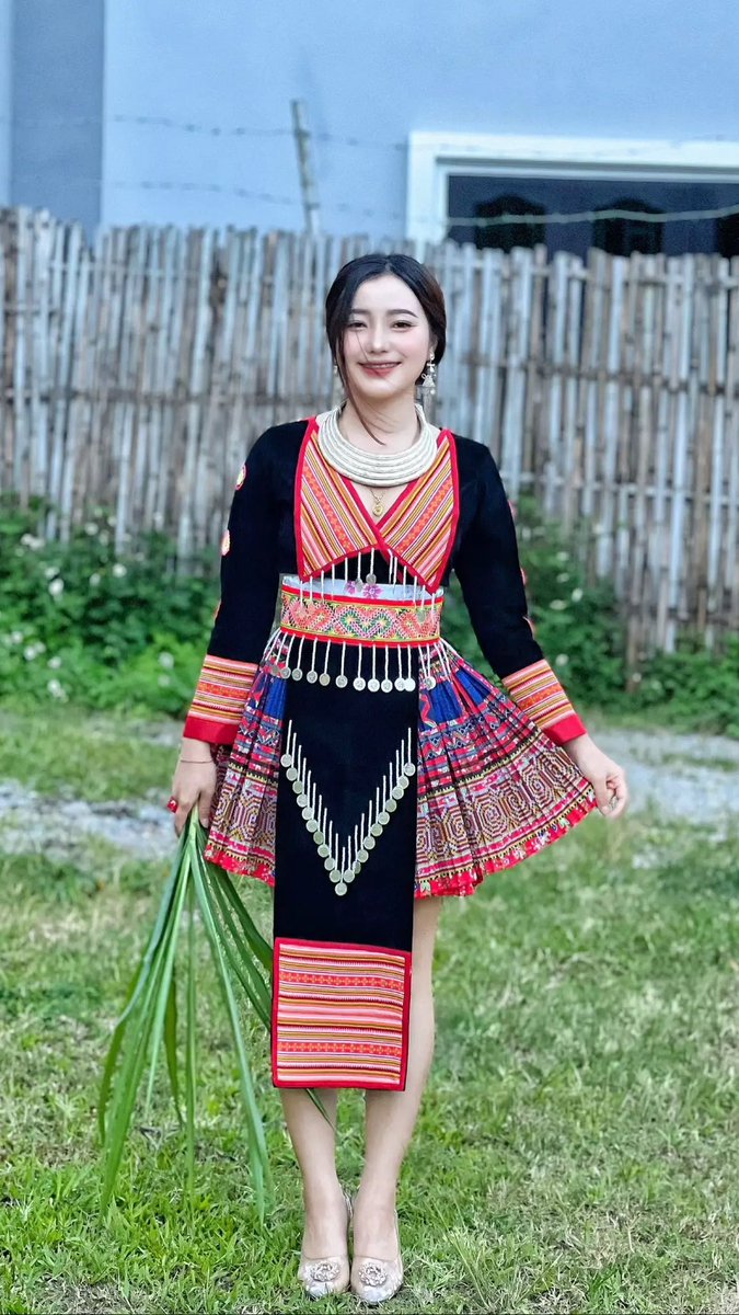 HmongR92's tweet photo. สาวม้งน่ารัก (Hmong Lao so beautiful)  #ສາວລາວ #ສາວມົ້ງນ່າຮັກ #ສາວມົ້ງລາວ #สาวม้งน่ารัก #HmongLaosobeautiful https://t.co/xBlmxtT466