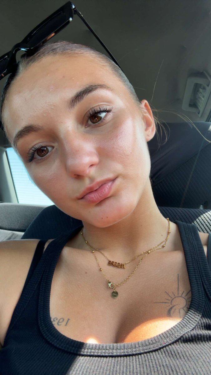 Lili tweet media