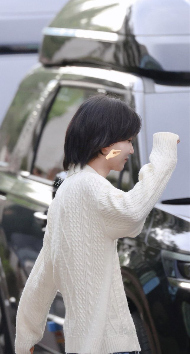 _likesourcream's tweet photo. 尹净汉你这个样子最美了你知道吗 https://t.co/xMIKQqgU9s