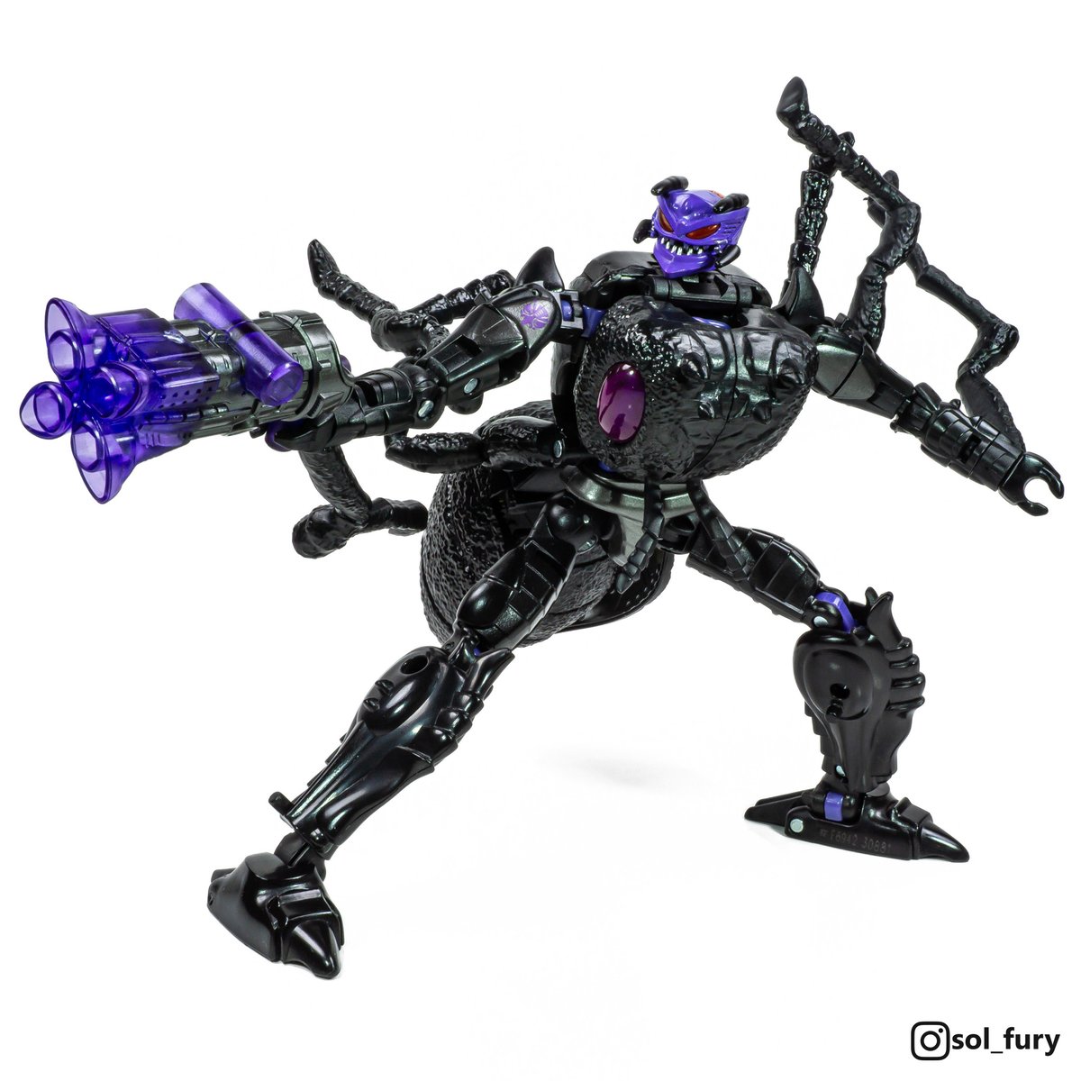 SolFury's tweet photo. "Beware, you stand in the presence of the AntAgonizer, Queen of All Ants!"

Antagony - Transformers Generations Selects (Voyager class, 2023)

#transformers
#beastwars https://t.co/4L5YkfHofU
