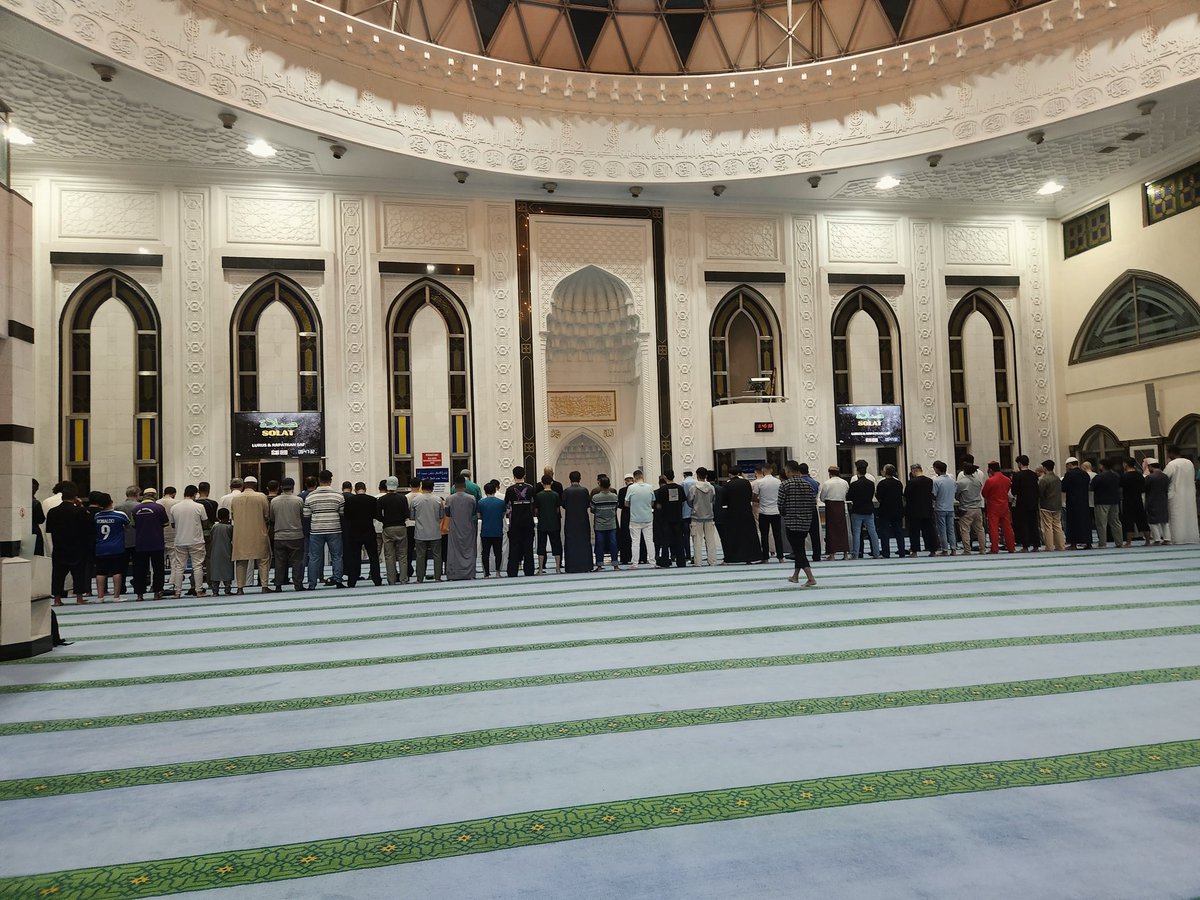 eldflamma's tweet photo. 📍MASJID ASY-SYAKIRIN KLCC https://t.co/dq5JSlcXjj