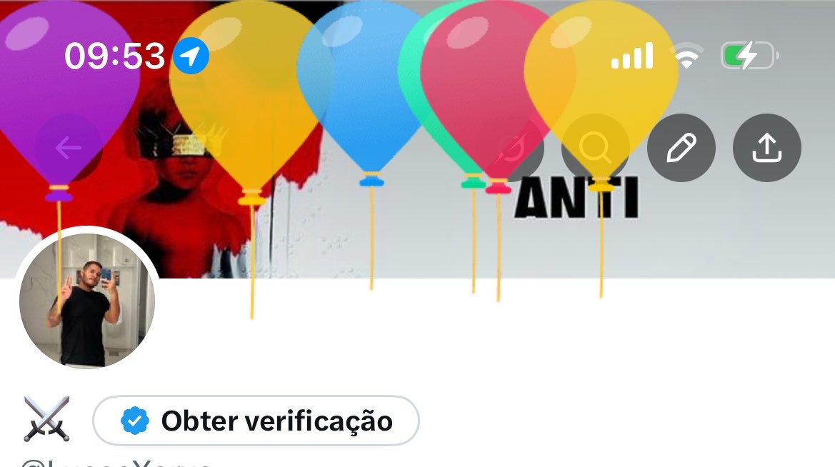 LucasXorxe's tweet photo. Toma mais balão, @rihanna https://t.co/oxzrainjsz