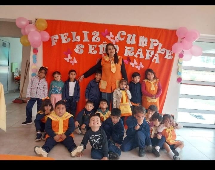 BarbozaMarito's tweet photo. ¡Feliz Día de los Jardines de Infantes y de la Maestra Jardinera! Nuestro más profundo agradecimiento por enseñar, contener y acompañar con tanto amor, dedicación y compromiso a cada uno de nuestros niños y niñas. ¡Gracias por dejar huella en sus corazones! ❤️ https://t.co/YAvoAZDdoG
