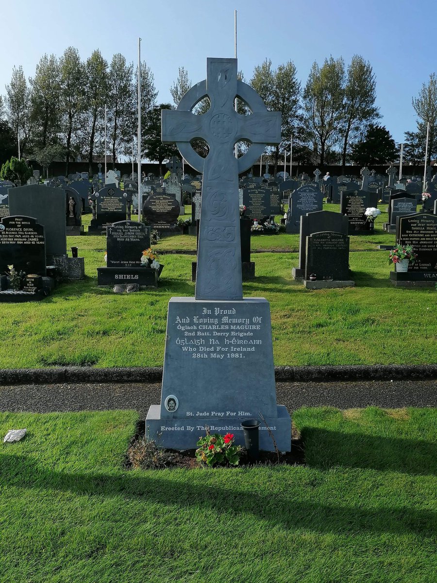 Tributes32's tweet photo. Volunteers George McBrearty and Charles 'Pop' Maguire.

2nd Battalion
Derry Brigade
Óglaigh na hĖireann
45th anniversary.

"So always remember
and don't ever forget
They died fighting for Ireland
and we owe them a debt" https://t.co/Em9WfxS4TS
