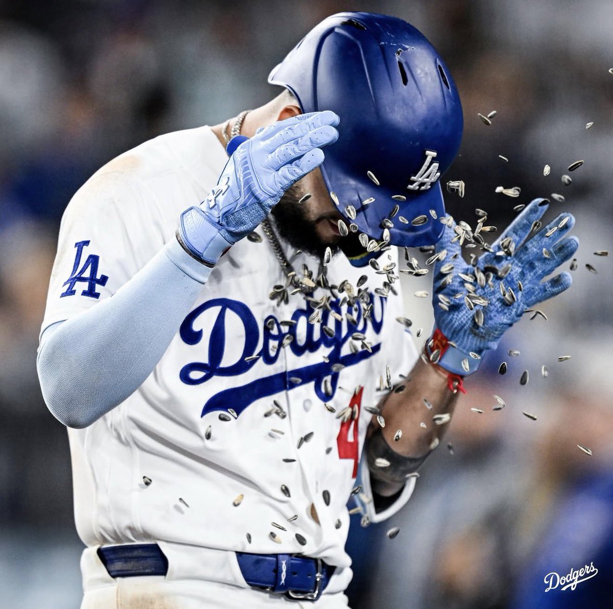 FirstTeamBet's tweet photo. We swept the whole board yesterday🧹

Los Angeles Angels / Detroit Tigers Under 8.5 ✅

Los Angeles Dodgers -1.5 ✅

New York Yankees ML ✅

Congrats to everyone tailing my picks daily… I bet heavily on every single pick I give you guys…

It’s us vs the books 🤝

https://t.co/ZrdPkEmZE1