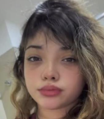 desaparecidaorg's tweet photo. Camila Elisabeth Farray Sánchez tiene 15 años, desapareció el 28/4/26 en la ciudad de Buenos Aires. Se hizo la denuncia. Por favor compartir y avisar #Urgente a la policía local, o al ☎️ 911

#CABA #BuenosAires https://t.co/Q1Inh9Or5e