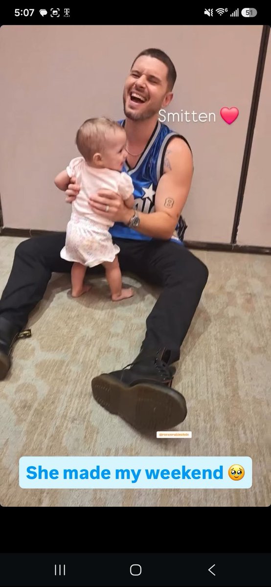 _justbeingbrie_'s tweet photo. And he made hers ❤️ 

To have people that love your child is so beautiful and such a blessing. https://t.co/g3psSwPeTc