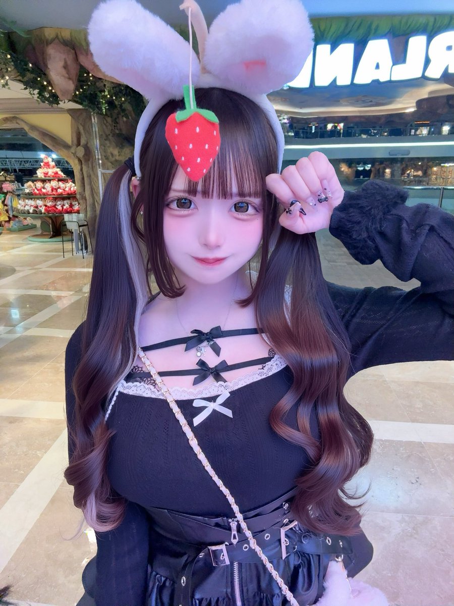 Vqiry_'s tweet photo. マジでッ🖤💢　顔甘しゅぎッ🖤💢
甘ぁ〜い顔マンコで金玉誘惑してくんな🖤💢💢💢　そんな甘ぁ〜いトロ目で見られたら金玉キュンキュンすんだろッ🖤💢💢💢　金玉ガチ恋させんなッ🖤💢💢💢　しゅきッ🖤😍しゅきッ🖤😍　顔マンコでVRセックスﾔｯﾍﾞ🖤💢💢💢 https://t.co/lEoyZqcVhC
