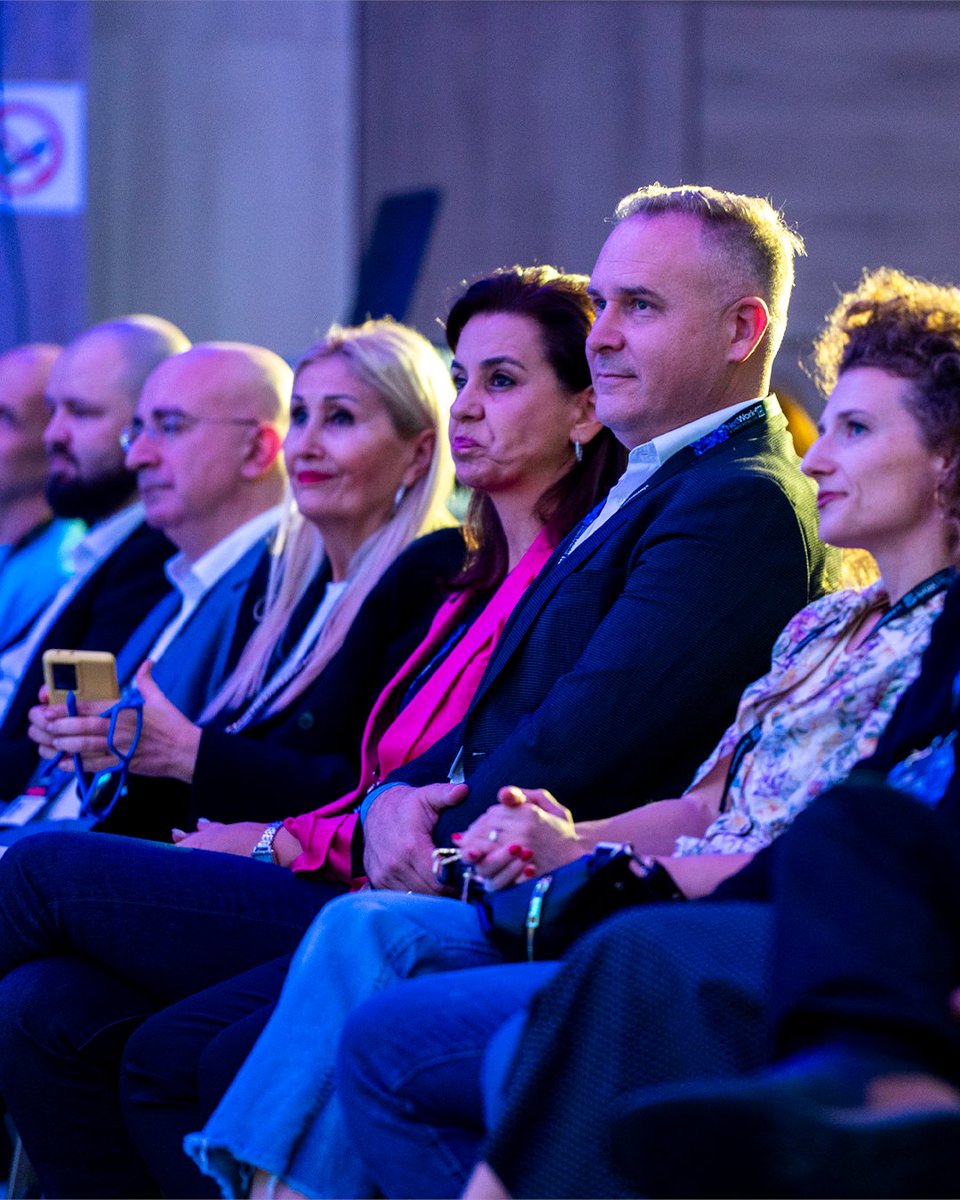networkbih's tweet photo. Više od deset godina, #NetworkBiH povezuje tehnologiju, biznis i ljude, okupljajući učesnike iz 20+ zemalja. 🌍🤝

🔹 Povežite se s liderima regije
🔹 Otključajte nove ideje kroz predavanja i panele
🔹 Budite dio zajednice koja oblikuje budućnost 💡

#HumanUpGrade https://t.co/RmvNiZS8FH