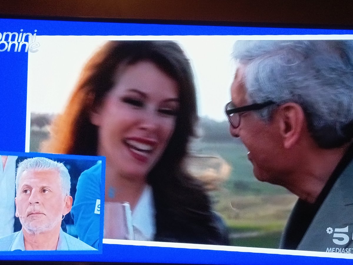 LabambaAlessio's tweet photo. CINZIA QUANDO STA CON MARIO CAMBIA PURE VOCE
#UOMINIEDONNE https://t.co/sck964e4bX