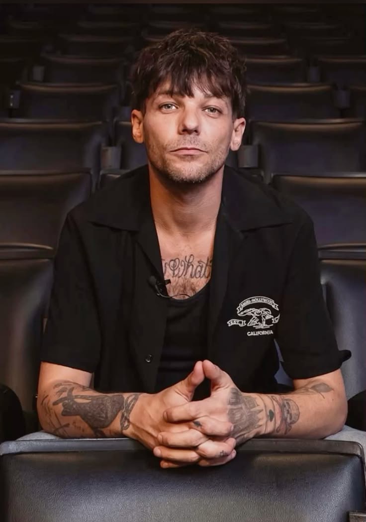 World Tomlinson tweet media
