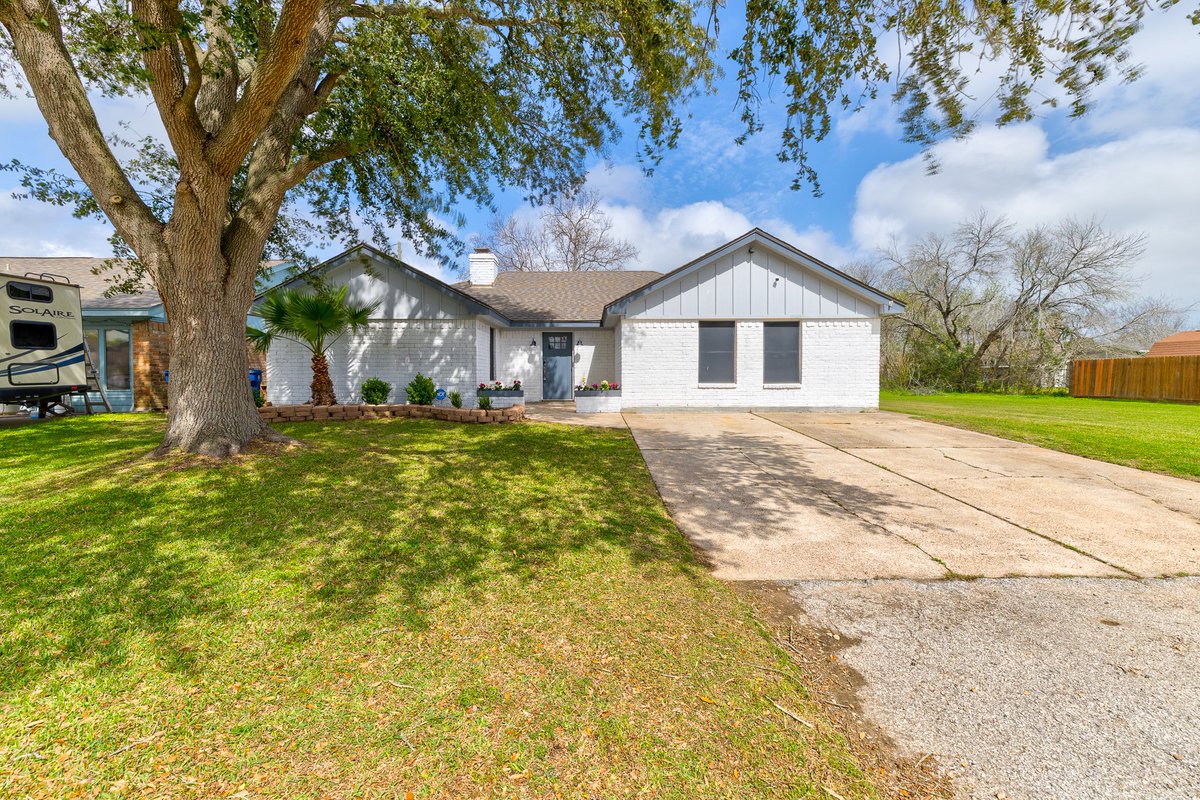 IssacKhalaf's tweet photo. Don't miss out on this incredible deal! Check out our latest price reduction in Looking for Real-estate?.
- Issac Khalaf #740333 with The Sears Group - Houston
- Contact me at 281.630.5490 https://t.co/kbjGQt37jb