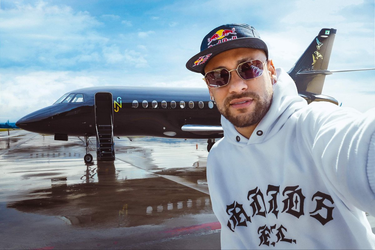 OUTLYNING's tweet photo. thumbnails I made for @neymarjr 💚💛 with @che_gfx 🏆🏆 https://t.co/HDM0GKlgwu