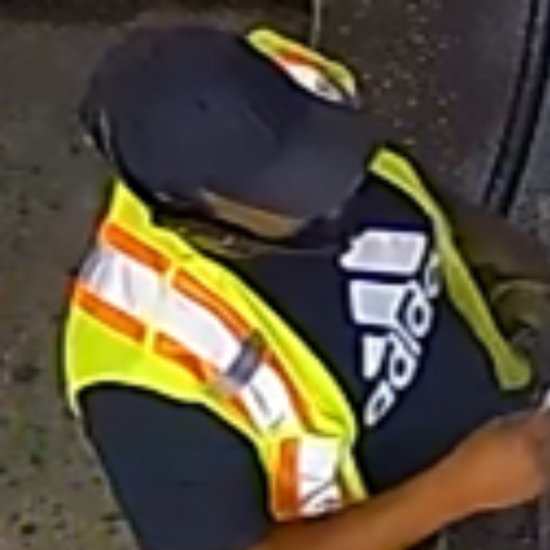 PeelPolice's tweet photo. Peel Police Seek Public’s Help Identifying Prolific Fuel Station Fraud Suspects

READ MORE: https://t.co/o6rPnrsSyc https://t.co/6GStHIYfnB