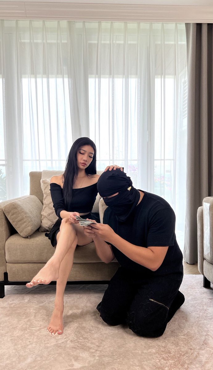 emptyforMT's tweet photo. He works 18 hour shifts on a construction site doing heavy lifting, then on payday he comes home kneels in front of my feet and hands over every single penny he’s earnt. As my live in slave I make sure to keep 100% of his salary, I have him locked in chastity and I have find my iPhone on for him at all times, if he ever goes somewhere that isn’t work I will immediately be notified and will punish him. He’s allowed two meals a week and sleeps on the balcony naked. I’m so kind I know 🥰