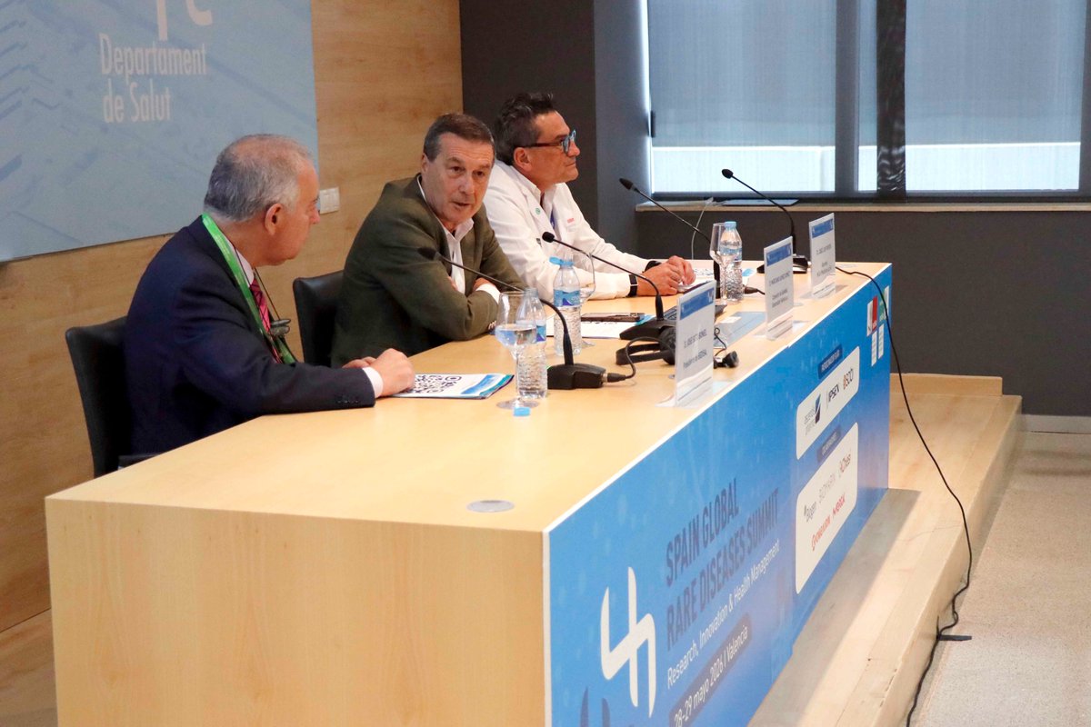 HospitalLaFe's tweet photo. 🧪Expertos en enfermedades raras de toda España se reúnen dos días en @HospitalLaFe  para abordar mejoras en la atención a los pacientes con enfermedades minoritarias.

📎https://t.co/8f9wywSkx4

#SomosLaFe #EERR https://t.co/ON8nv0viho