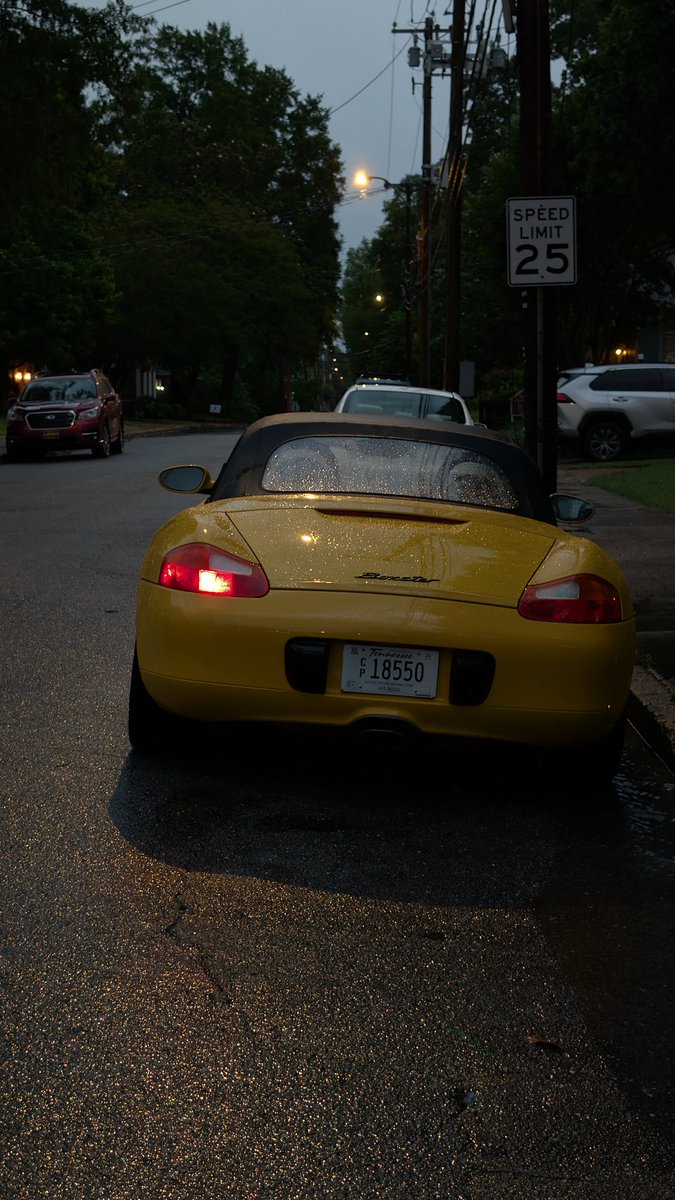 TheLittleDinka's tweet photo. Oh I guess I just started posting pictures of it without ever acknowledging it oops

I bought a Boxster while I was away from Twitter :3 https://t.co/KXIEk1Q08a