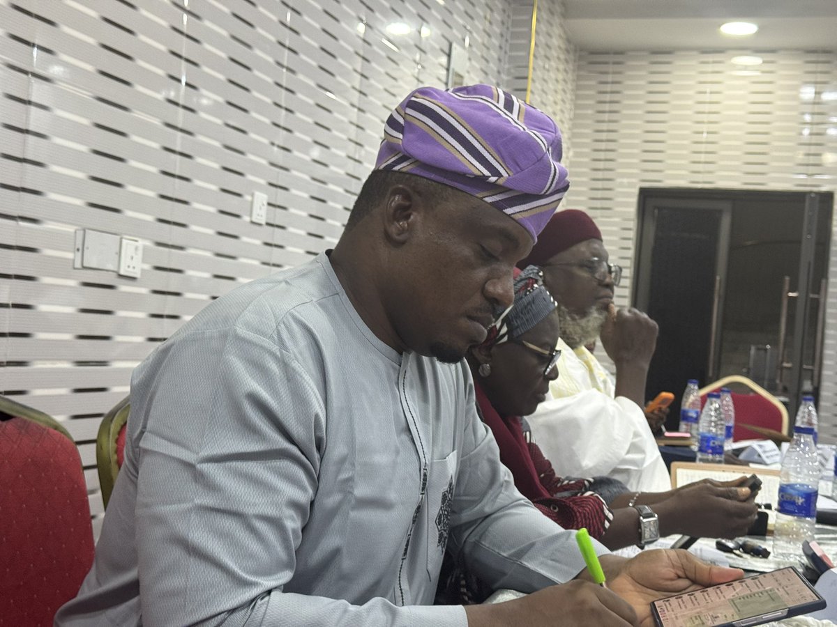semiyemichael's tweet photo. At DEAN, we believe Local Government is the first point for citizen-centric development.  
That’s why we built this training around the #OGPLocal framework - it made all the difference.  
#GoodGovernancePractice https://t.co/lDI5IbZquD