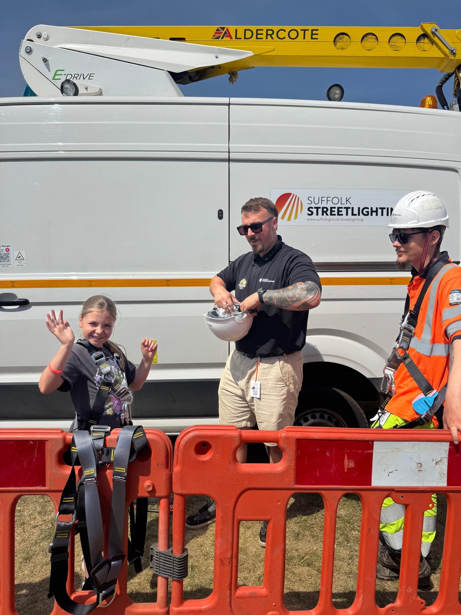 suffolkcc's tweet photo. Jessica has been having a fantastic day out on the SCC stand!

From face painting and trying line marking with our Highways team, to a ride in the cherry picker and meeting all the dinosaurs, there’s been plenty of Jurassic fun to enjoy on Stand 195. 🦖

#SuffolkShow #Stand195 https://t.co/hBZgswb3we