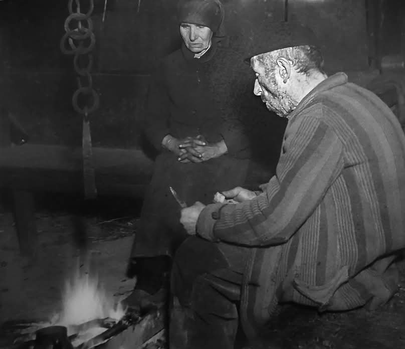 lagrimaslibro's tweet photo. La Galicia de los años 40. Dictadura franquista. Una Galicia que emigraba.

Foto de Bene. https://t.co/WcxC6FjNcg