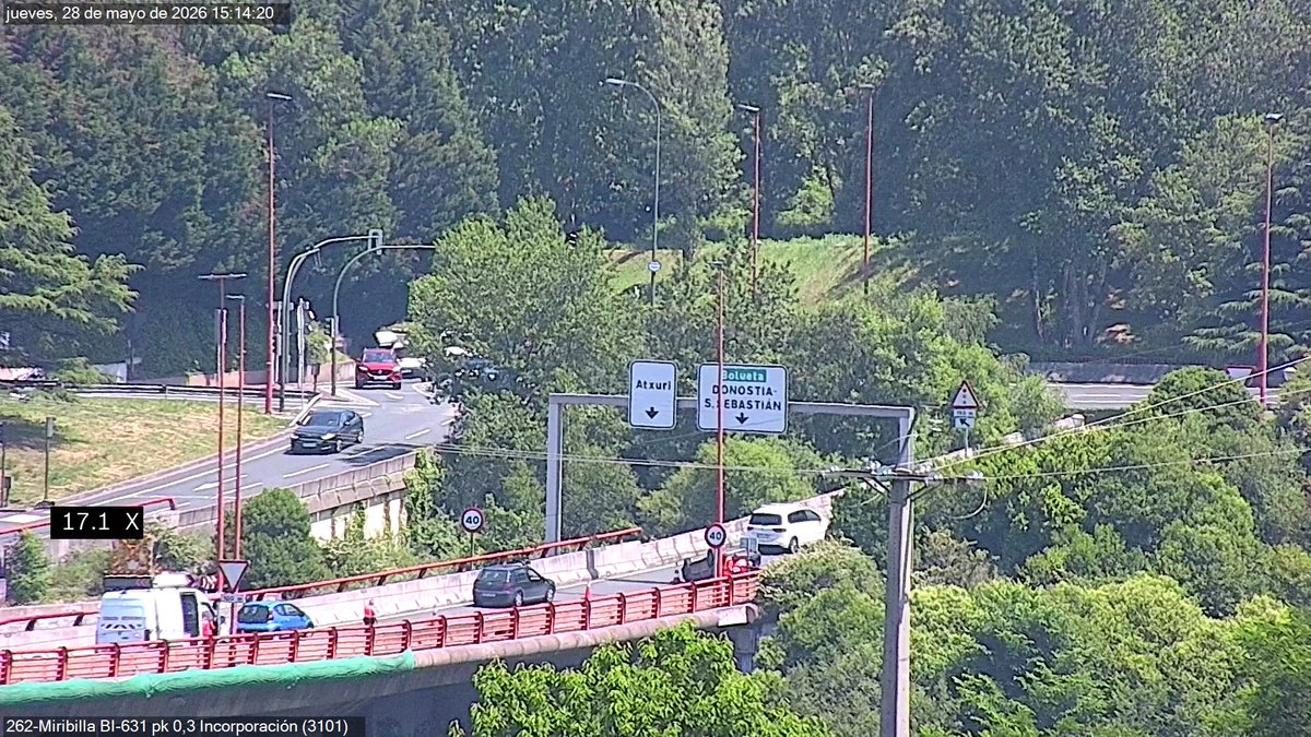 trafikoaEJGV's tweet photo. 🚨 #Istripua #Bi20 Km 1,3 #Bilbao-n Bermeo-ko norantzan (Miribillako biribilgunea).
Errei bat itxita ❌ , #Autopilaketak 🏍️ 🚗 🚚
🚨 Accidente en BI-20 Pk 1,3 Bilbao sentido Bermeo (Rotonda de Miribilla).
Un carril cortado ❌, retenciones 🏍️ 🚗 🚚.
☎️011
#Trafikoa https://t.co/8nH6OrxLbj