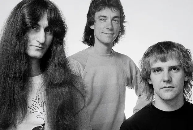 Joe Elliott tweet media