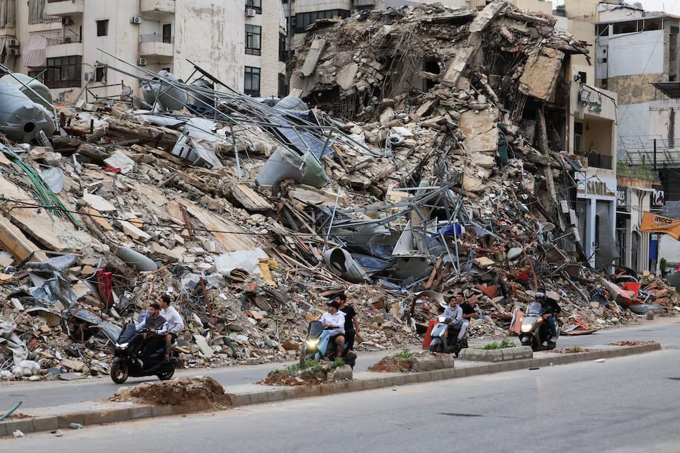 PoliticalStrom's tweet photo. 🚨 Israel has told people in Nabatieh, southern Lebanon, to leave their homes immediately.

More families are being forced to flee.
More lives are being disrupted.

#Israel #Lebanon #Nabatieh #MiddleEast #BreakingNews #War #Ceasefire https://t.co/yO06suIlUV