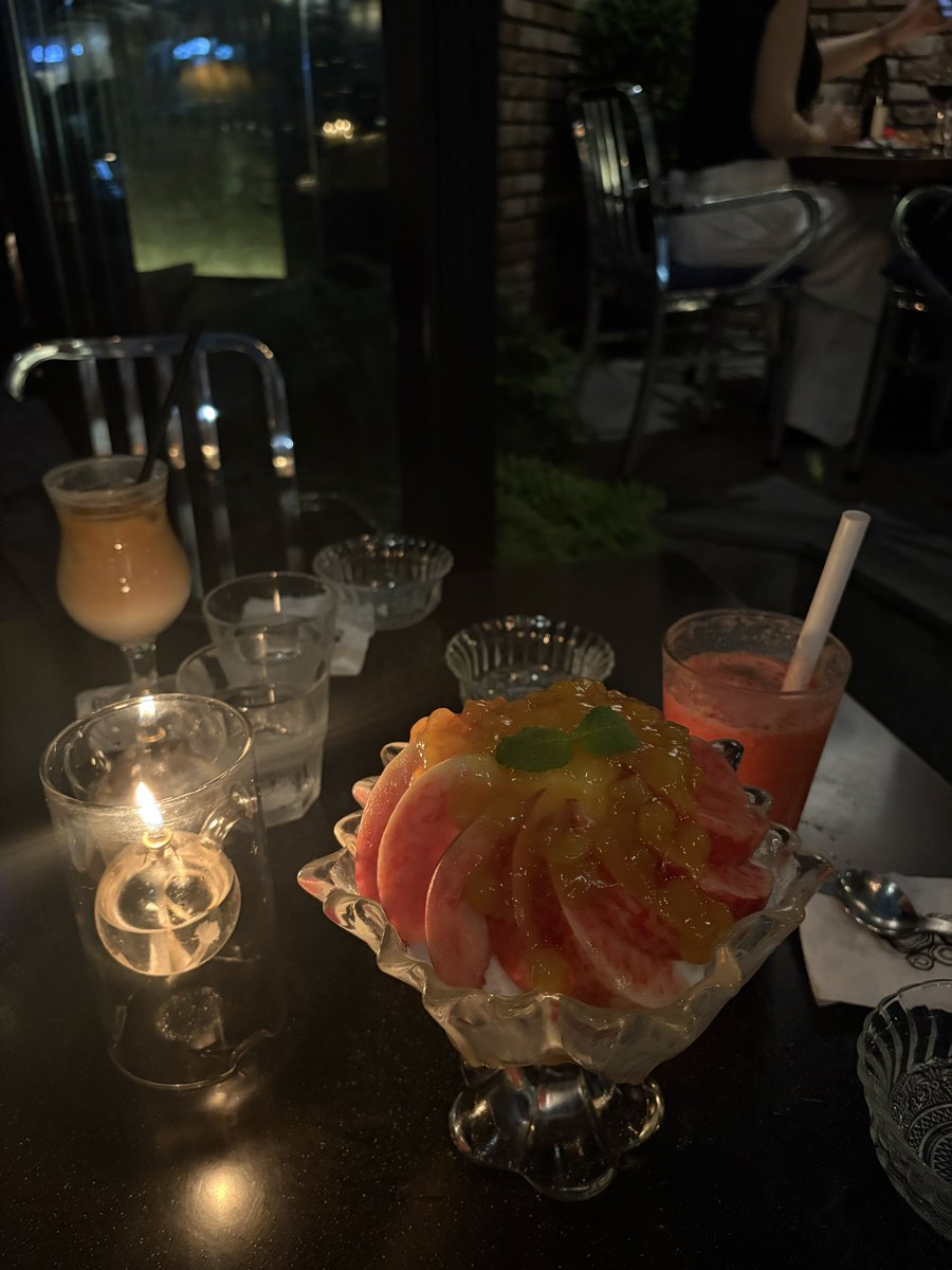 toppogi0102's tweet photo. 📍gosen 
🇰🇷美男美女が集まるラウンジ🕯️🌙
夜遅くまでやってておすすめだよ🦢🤍
大人気のお餅のアイスと夏限定のソルビン美味しいから食べてみてね🍨
働いてる友達によると芸能人も多いみたいだから運がいいと会えるかも。 https://t.co/amZcgt4fQT