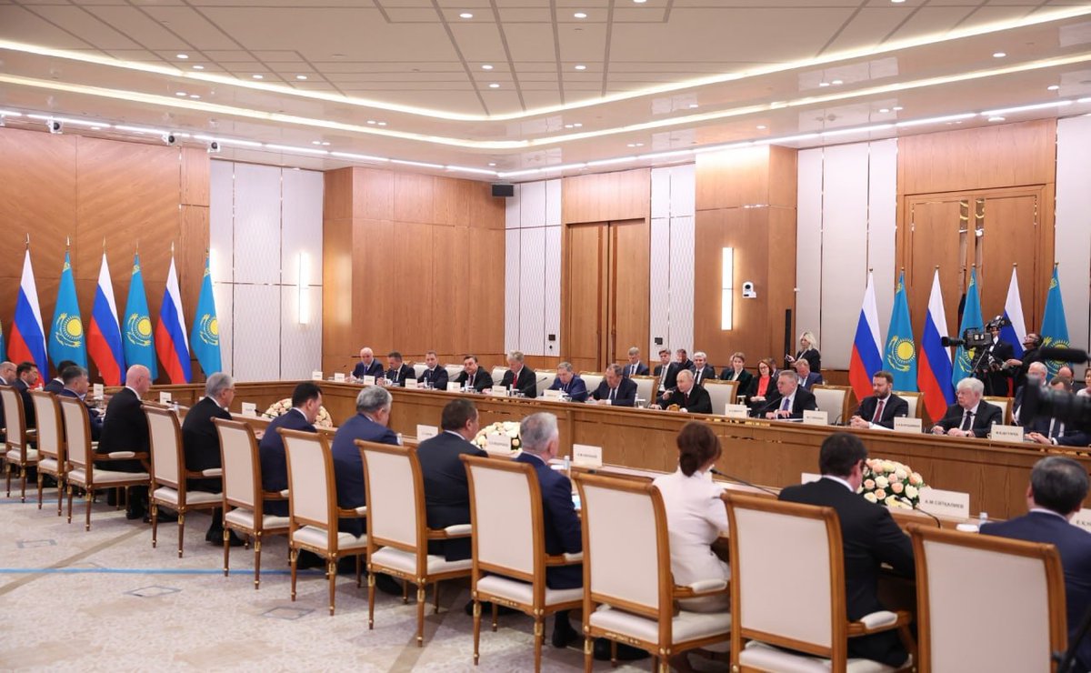 mfa_russia's tweet photo. 🇷🇺🇰🇿 President #Putin during #RussiaKazakhstan talks in Astana:

💬 Our relations are following an upward trend &amp; are developing dynamically on the principles of equality &amp; mutual respect.

In short, we are working very actively &amp; across all areas.

https://t.co/53FoOaS6wZ https://t.co/tVZ7XvmeKV