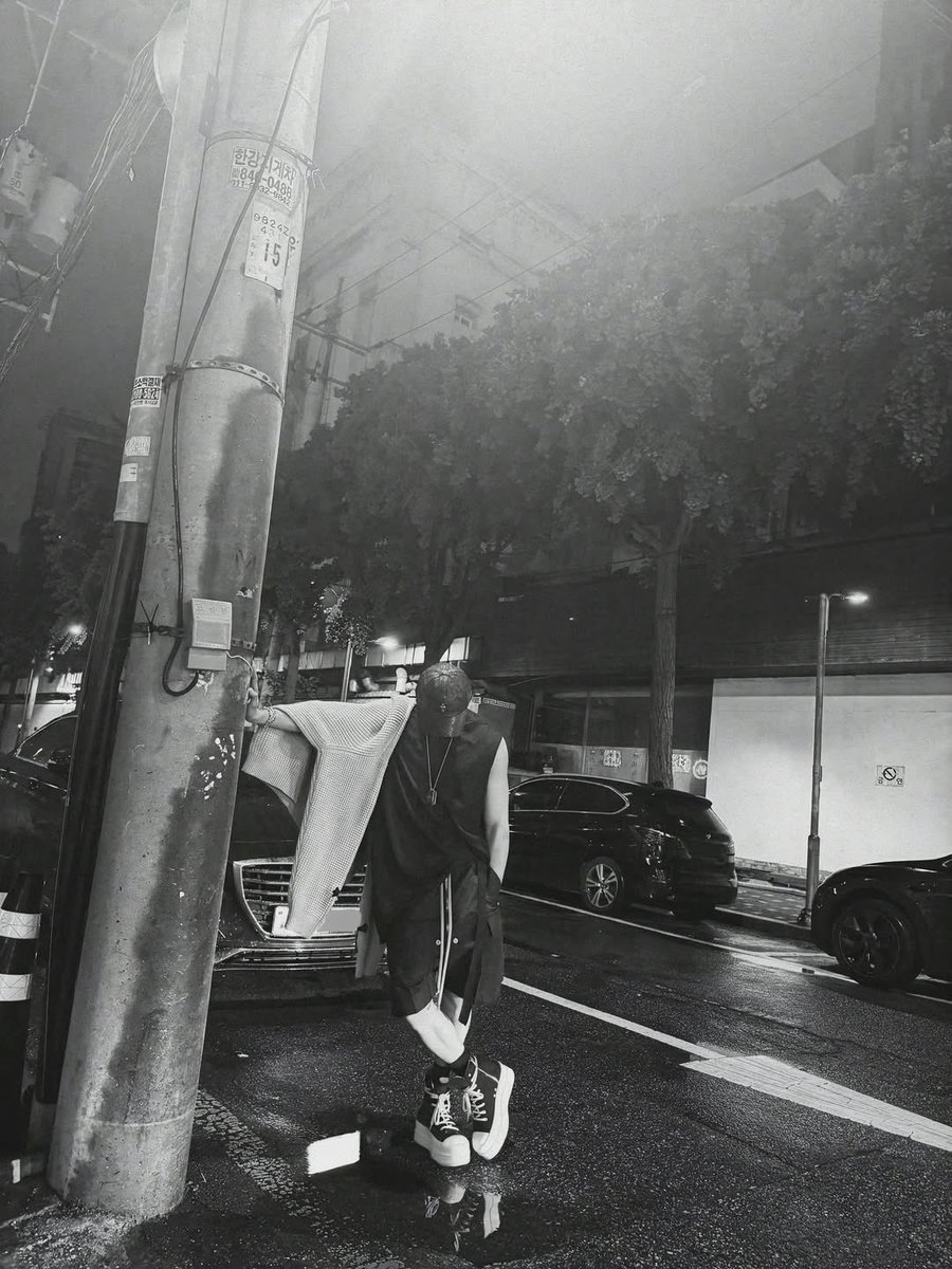 크리스 tweet media