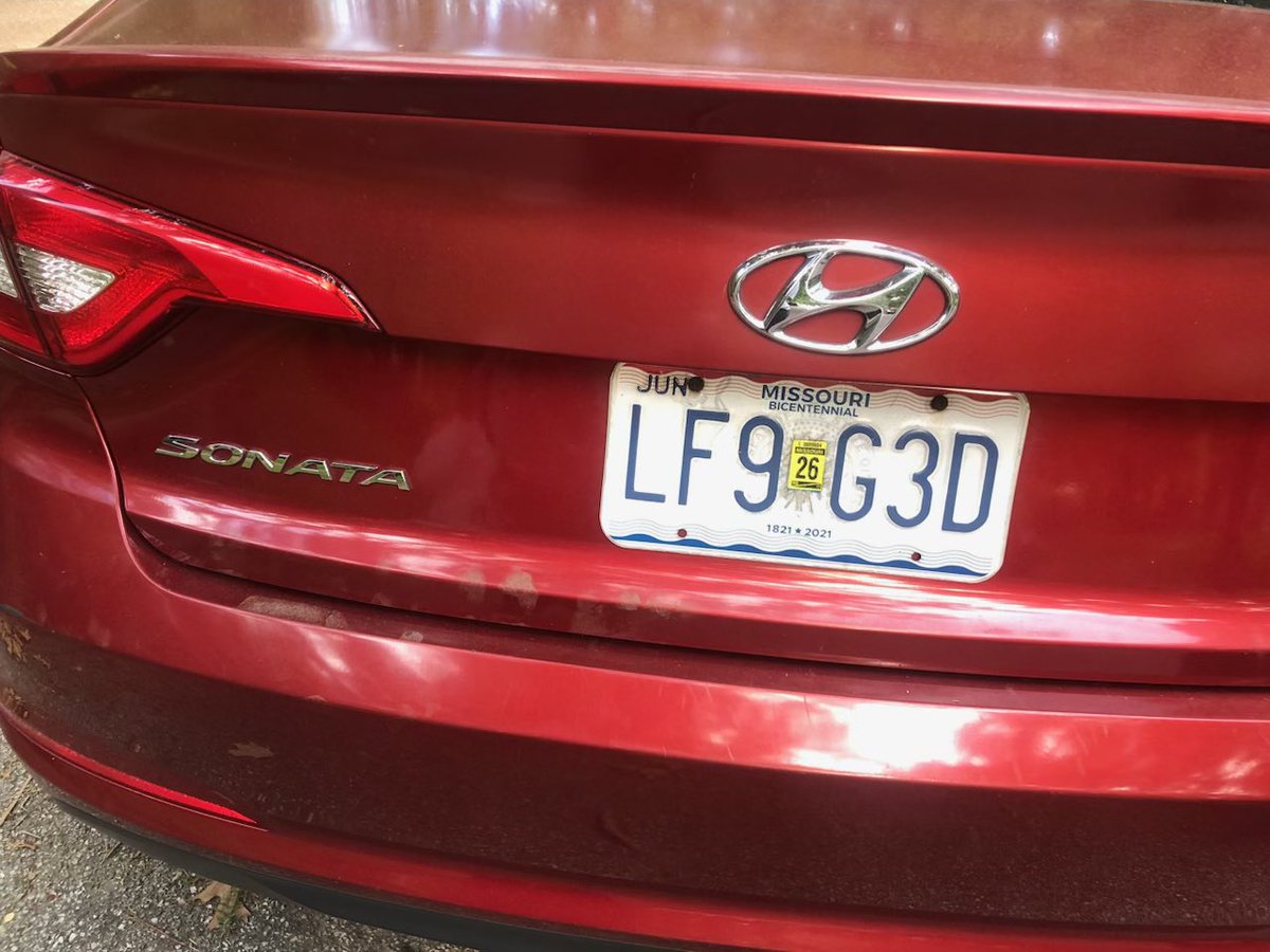 PDPJ's tweet photo. Hey #STL people, missing your Hyundai Sonata? DM me, we've called the police as well. https://t.co/is9ZrkKOMy