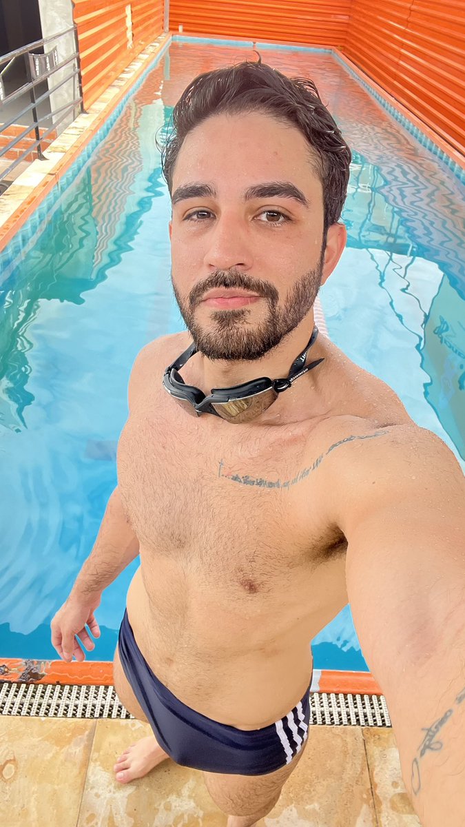 Rjlvi's tweet photo. Hoje foi cedinho, as 6h. 
Hyrox + 600m de nado 🏊‍♂️ https://t.co/1l5jCeuJpc