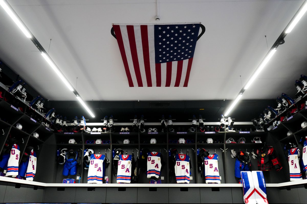 usahockey's tweet photo. Room's ready for the quarters 🇺🇸 #MensWorlds https://t.co/hA3UNuIGXs