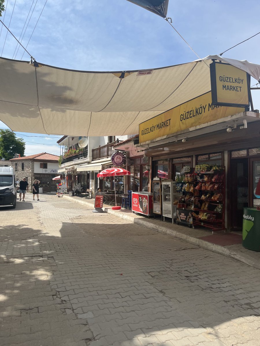 Tayfun_7645's tweet photo. Güzelköy https://t.co/QmQF6UDouV