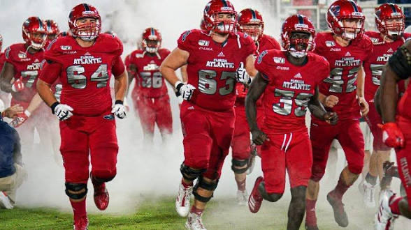 BigPapiPagan's tweet photo. Blessed To Be Offered By @TaylorBrownFAU! @FAUFootball @OLMafia @Velocity_FB @Levi_bradley312 @AllenTrieu @WbFootball @WB_ATHLETICS @LemmingReport @TomLoy247 @EDGYTIM @CraigHaubert @sixstarfootball @Velocity_JM @ChadSimmons_ #VFAM #MtC #WIP🏝️ https://t.co/Buj1BnnQCU