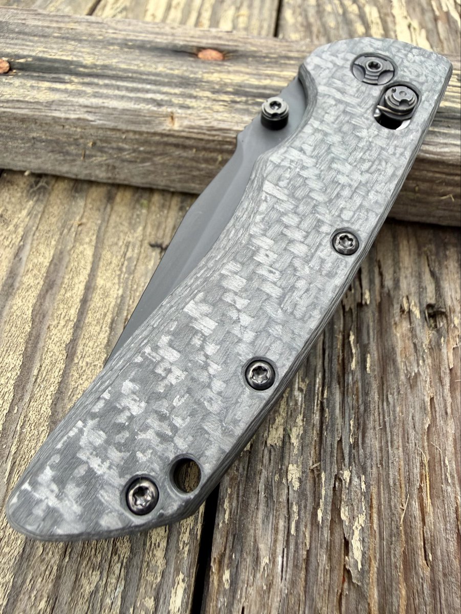 freegwe's tweet photo. Carry of the Day 5/28/26. The USA Hogue Deka with a Magnacut, Black Cerakote clip point blade. VotixEDC aftermarket Carbon scales. Very nice EDC. Have a couple versions of this knife. One is at the Dr getting a custom back spacer designed I’ll show soon. Happy Thursday all! https://t.co/QPyFQEHk8E