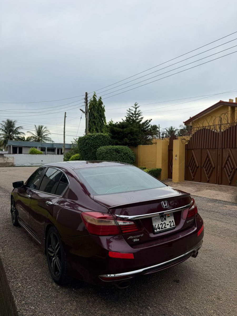 e_everything00's tweet photo. 2017 Honda Accord Sport
Untouched Engine
74k miles
Freezing AC
Absolutely Clean with No faults
129,000gh
☎️0202945062 https://t.co/SL4S8K5Hwc