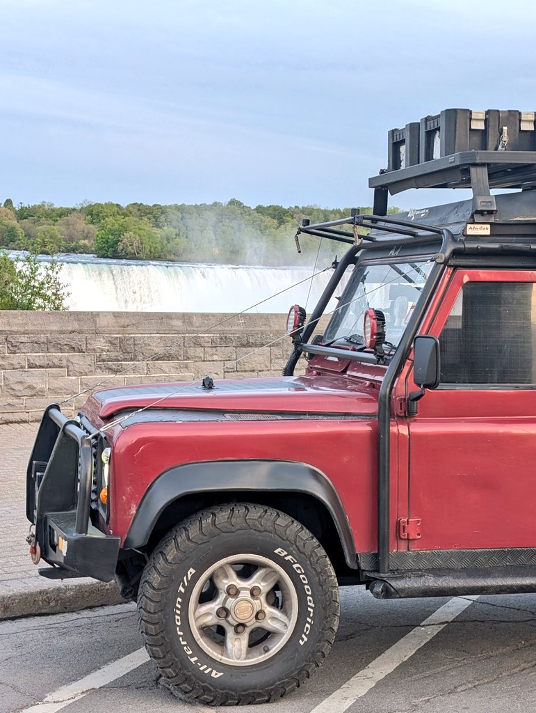 AlphaLandRover's tweet photo. Last update was on Québec &amp; Ottawa. Now onward to nature where we love it - The Niagara Falls.
Far from the buzz of the city, traffic lights and all...
If you've been to Mosi-Oa-Tunya and Zambezi river Victoria falls, you know the feeling.

#KenyaToAmericas #KenyaToCanada https://t.co/mgV8nlhvOx