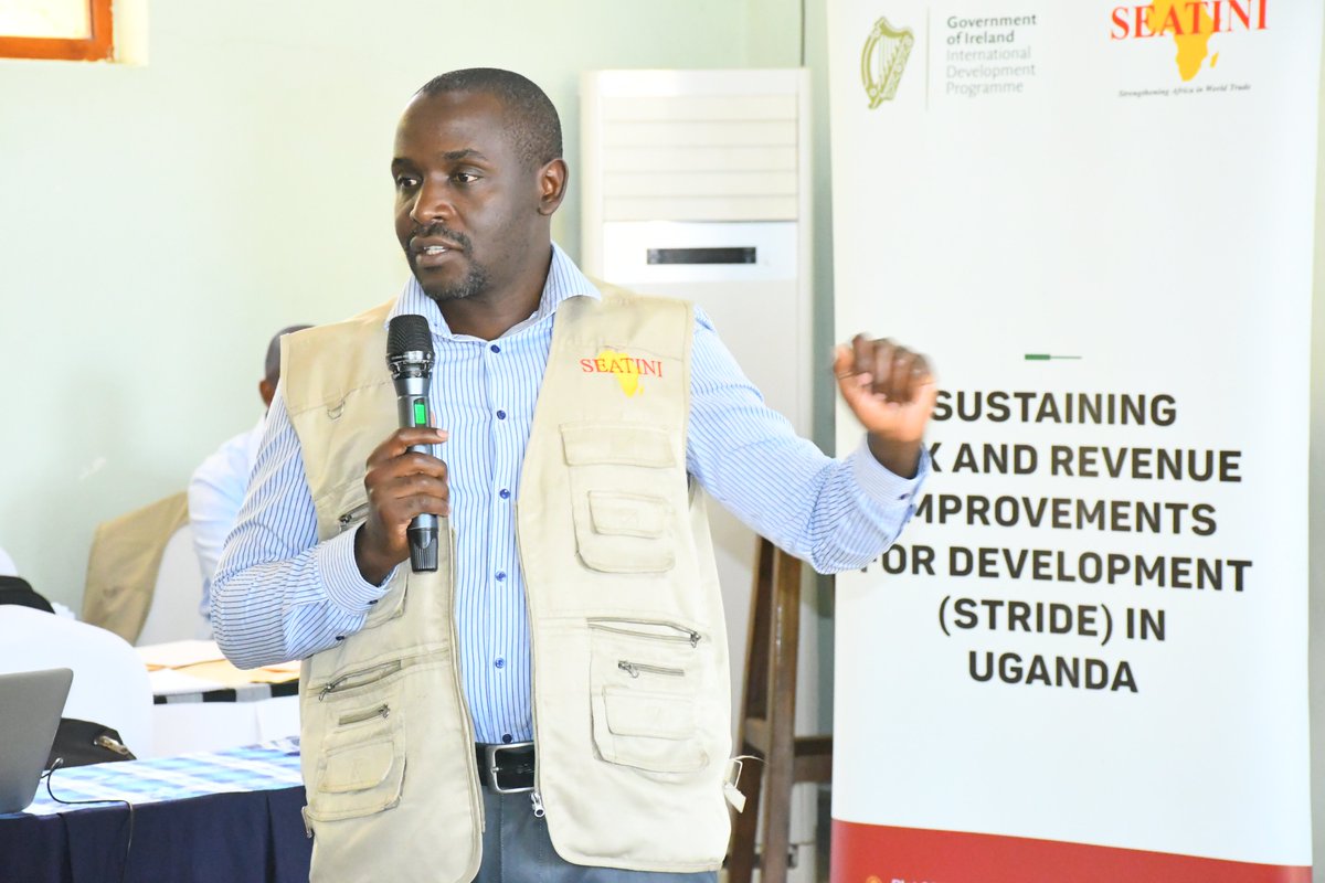 taxalliance_ug's tweet photo. Fiscal Social Compacts help build trust between taxpayers and duty bearers.
Citizens gain confidence when agreed priorities are implemented.- Mr. Aloysious Kittengo, Program Coordinator, Financing for Development, SEATINI.#STRIDEProjectUG #TaxJuetice https://t.co/Osu1cRGa2g