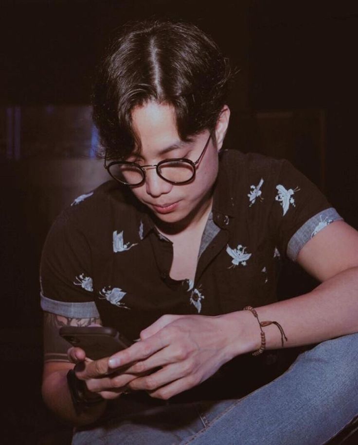DIKAbrg's tweet photo. Malam lur. 

Maen lagi ya ama gua, moga belum pada bosen ya soalnya gua belum ngemod game toxic hehe. 

Gua up round 1 di 20.30 jangan lupa cari dulu link minority nya biar gak bingung mau jawab dimana ya! 🎸 https://t.co/E4WskOeNaa
