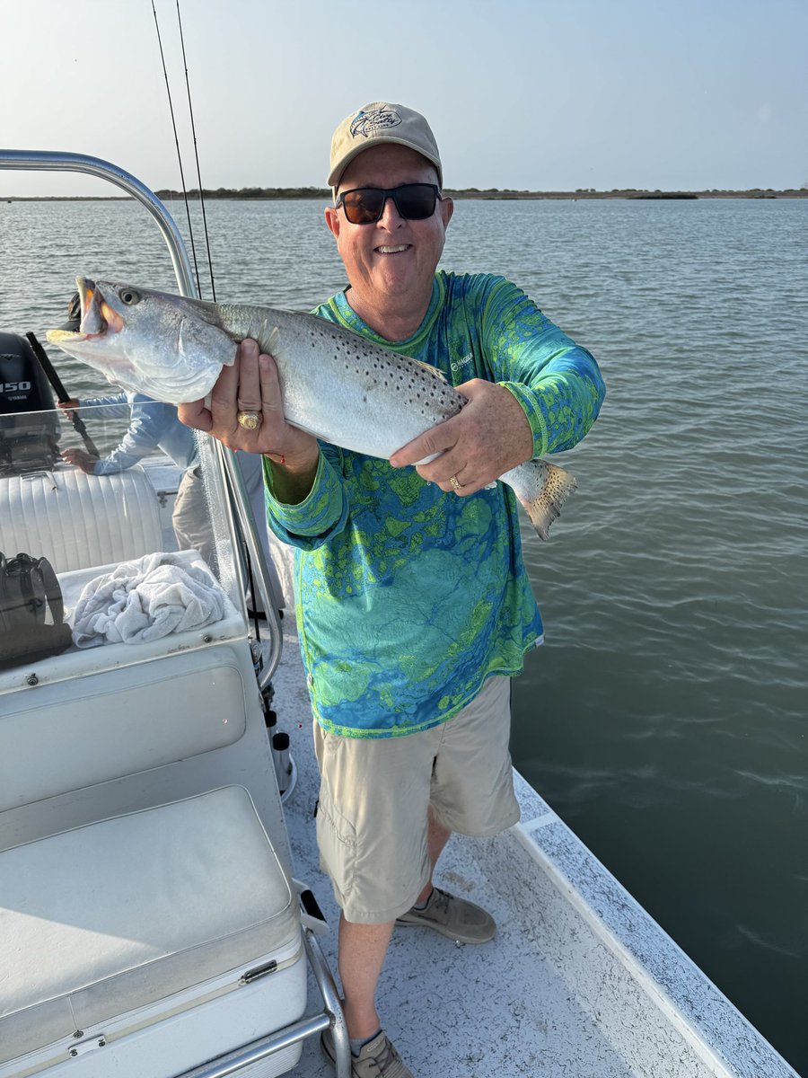 CoachDeBerry12's tweet photo. Good start!! #saltwatertherapy https://t.co/qgRVPU85MO