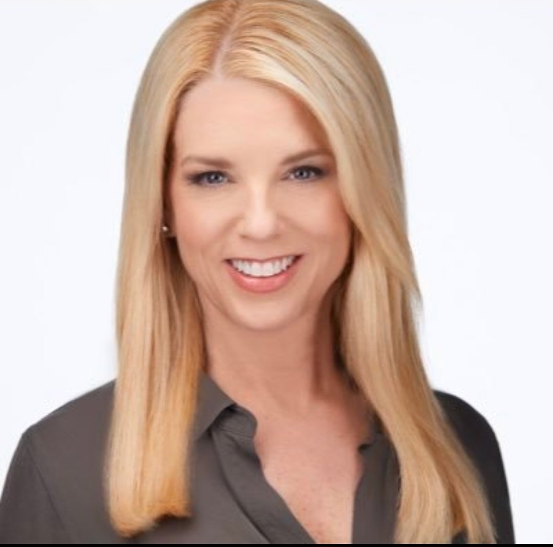 budwitch5's tweet photo. Ex- @AGPamBondi 
Testimony tomorrow.
Will she or won't she?
A medical emergency ???? https://t.co/XDmTEYnAWt