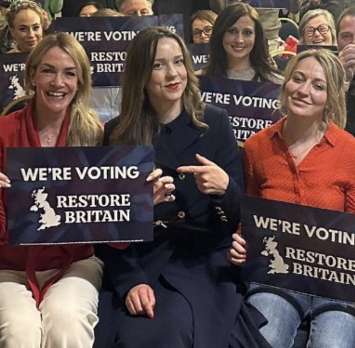 chelsealouise1x's tweet photo. Women for Restore Britain 🇬🇧 #restorebritain https://t.co/HSwfukNsXr